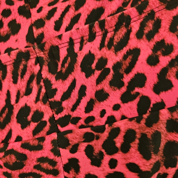 Torrid Pink Leopard Print Lace Trim Mid Wireless Swim Dress 2x - Picture 4 of 4
